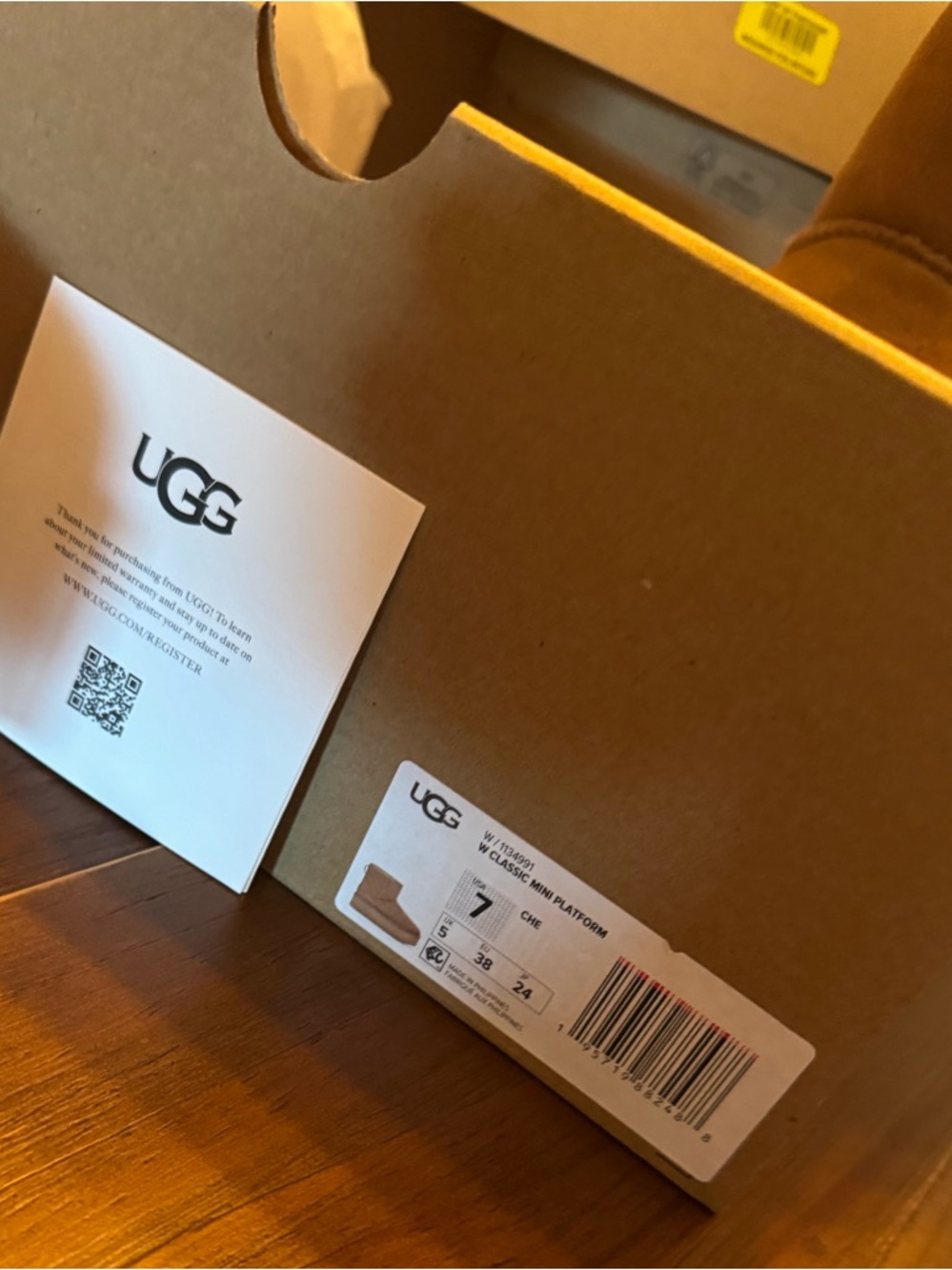 NEW IN BOX! UGG Classic Mini Platform Boots Chestnut Suede Size 7 - Picture 4 of 12